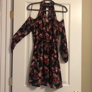 Jack BB Dakota Floral Print Dress Cold Shoulder